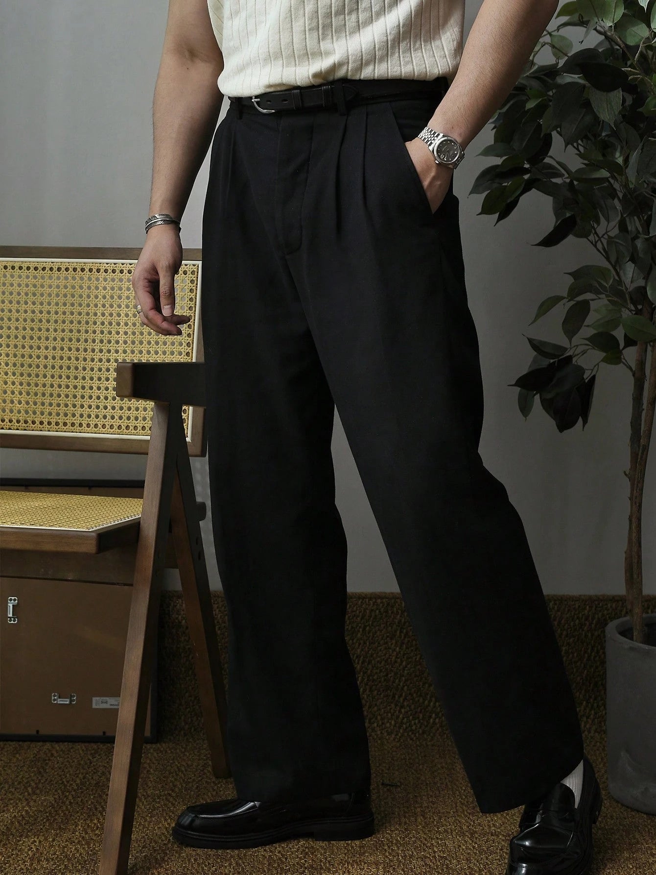 Men's Crease Resistant Straight Leg Dress Pants